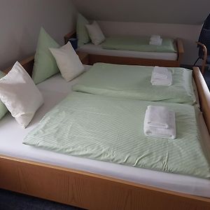 Classic Dreibettzimmer